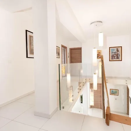 Sol Villa
